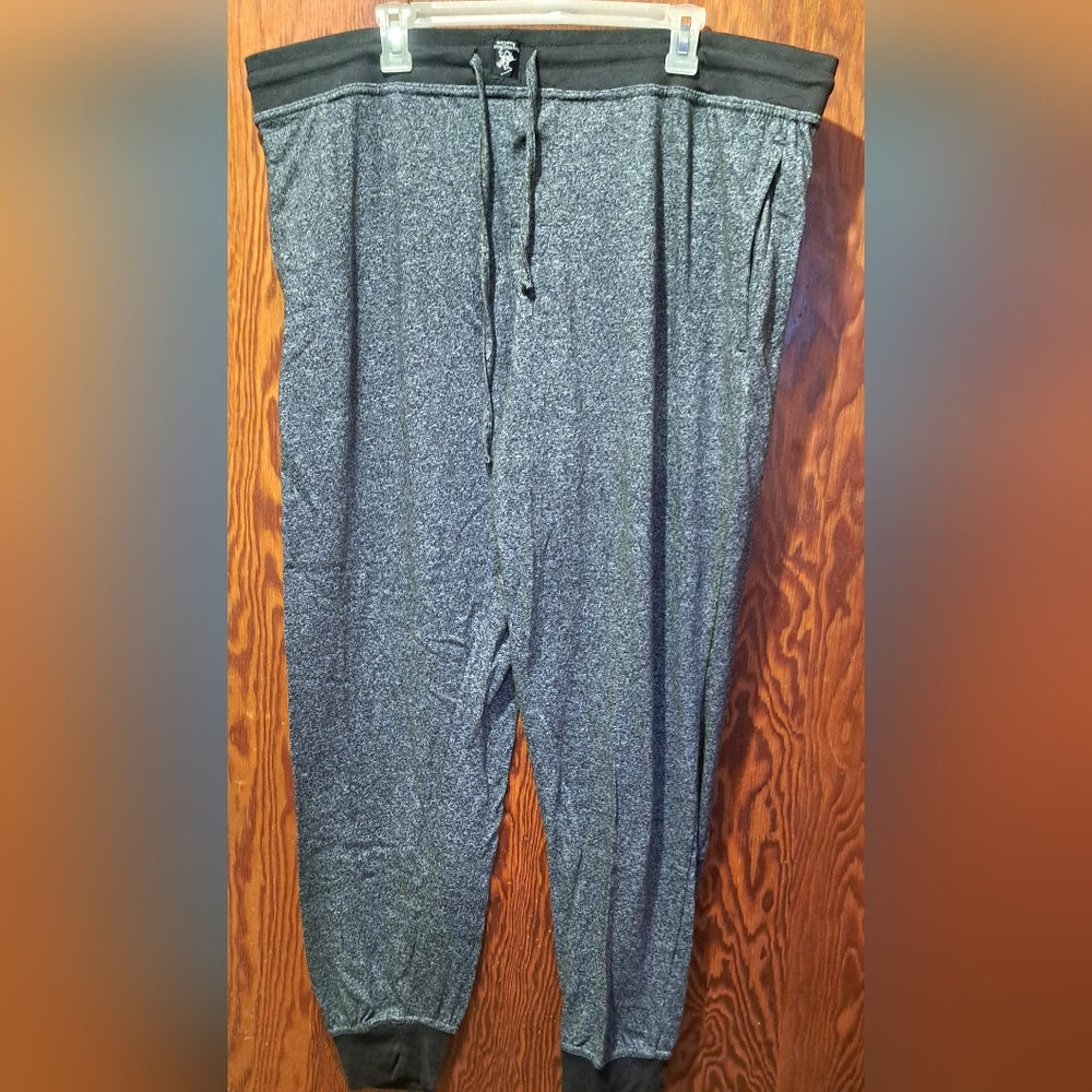 Beverly Hills Polo Club Men's Heathered Charcoal Drawstring Joggers With Pockets